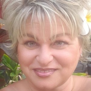 Meet your Posher, Dawn